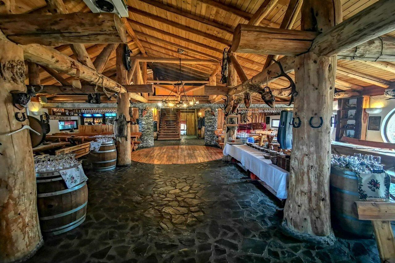 Hotel Ferma Dacilor Tohani Exteriér fotografie