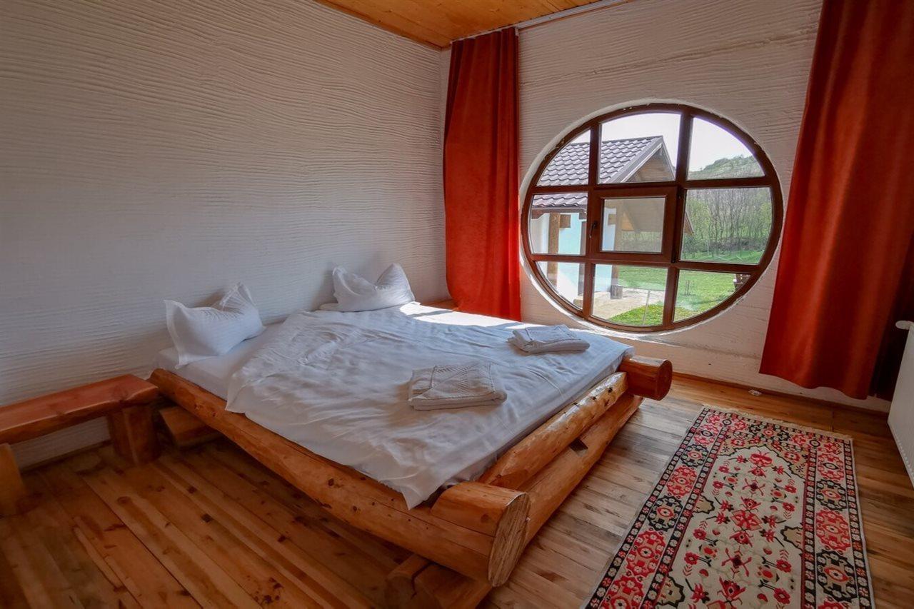Hotel Ferma Dacilor Tohani Exteriér fotografie